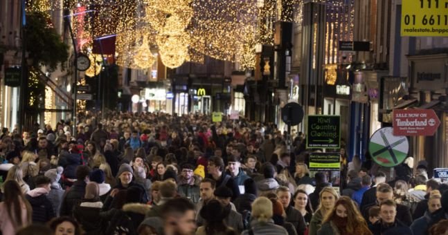 Delay Christmas for a month to get coronavirus under control– Dr Tomás Ryan